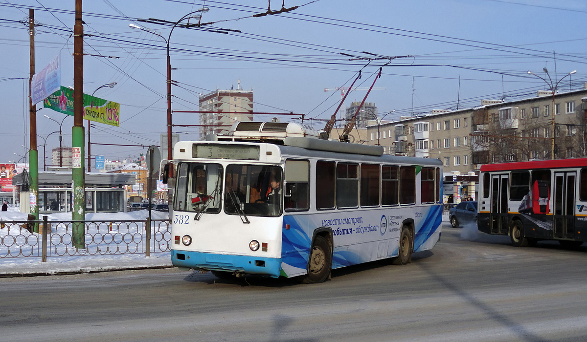 Екатеринбург, БТЗ-5276-04 № 382 Екатеринбург, БТЗ-5276-04 № 382