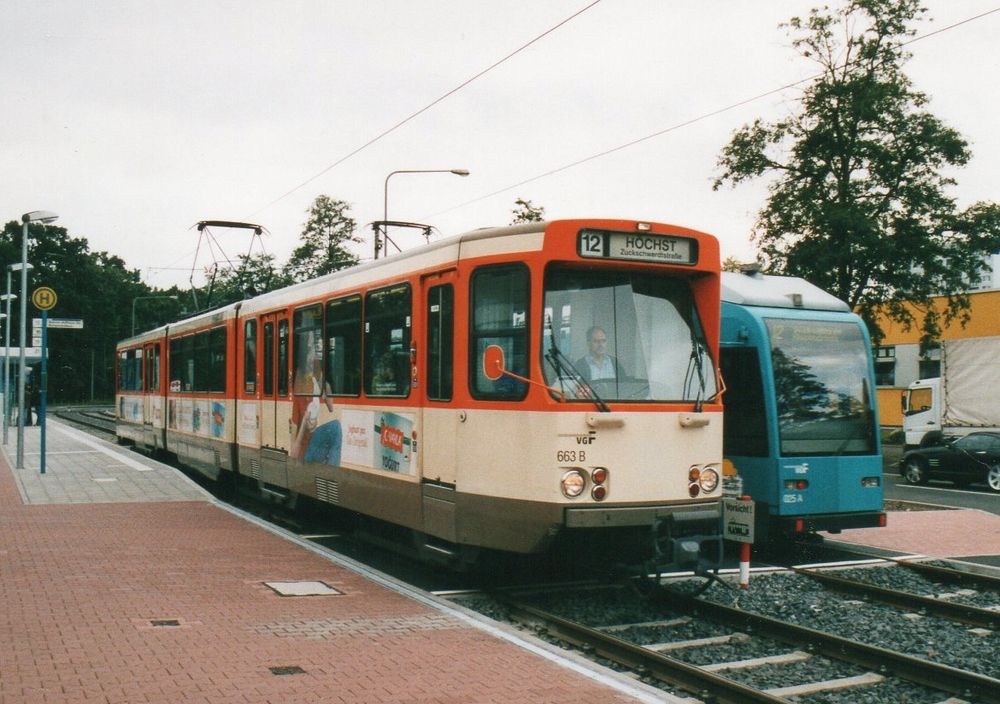 Frankfurt am Main, Duewag P — 663