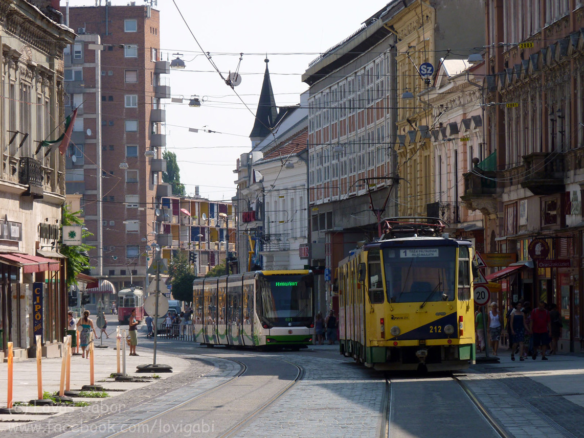Мишкольц, Škoda 26T ForCity Classic № 601; Мишкольц, Tatra KT8D5 № 212