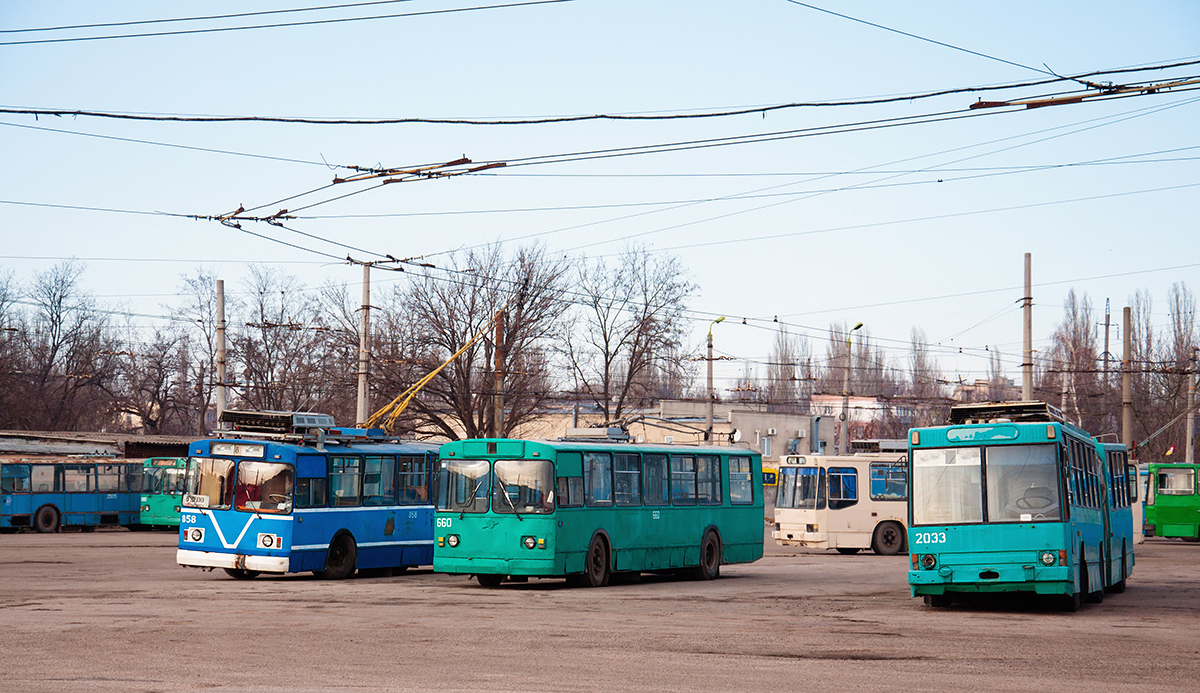 Одеса, ЗиУ-682В-012 [В0А] № 660; Одеса, ЮМЗ Т1 № 2033