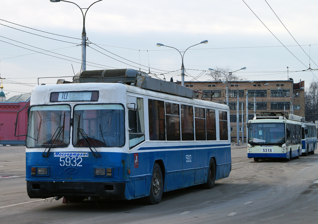 Москва, БТЗ-52761Р № 5932