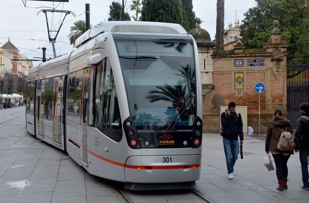 Sevilla, CAF Urbos 3 — 301