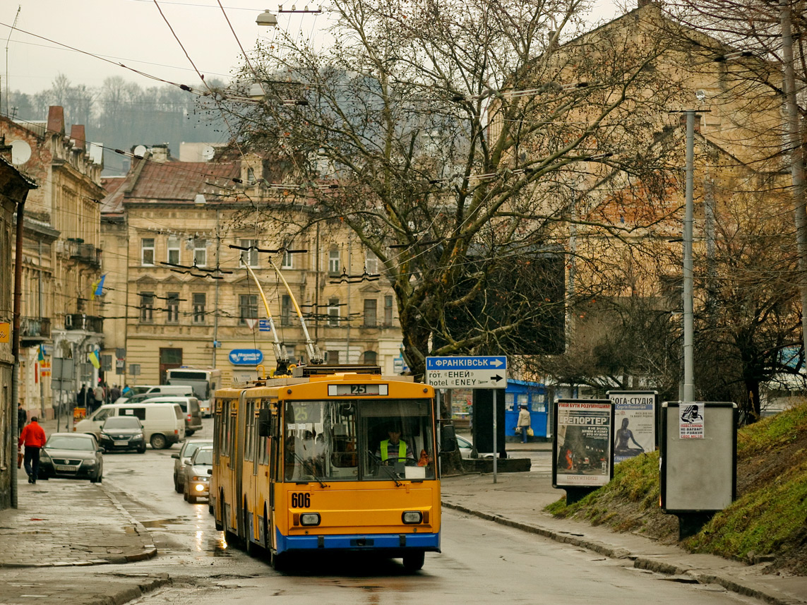 Львов, Škoda 15Tr03/6 № 606