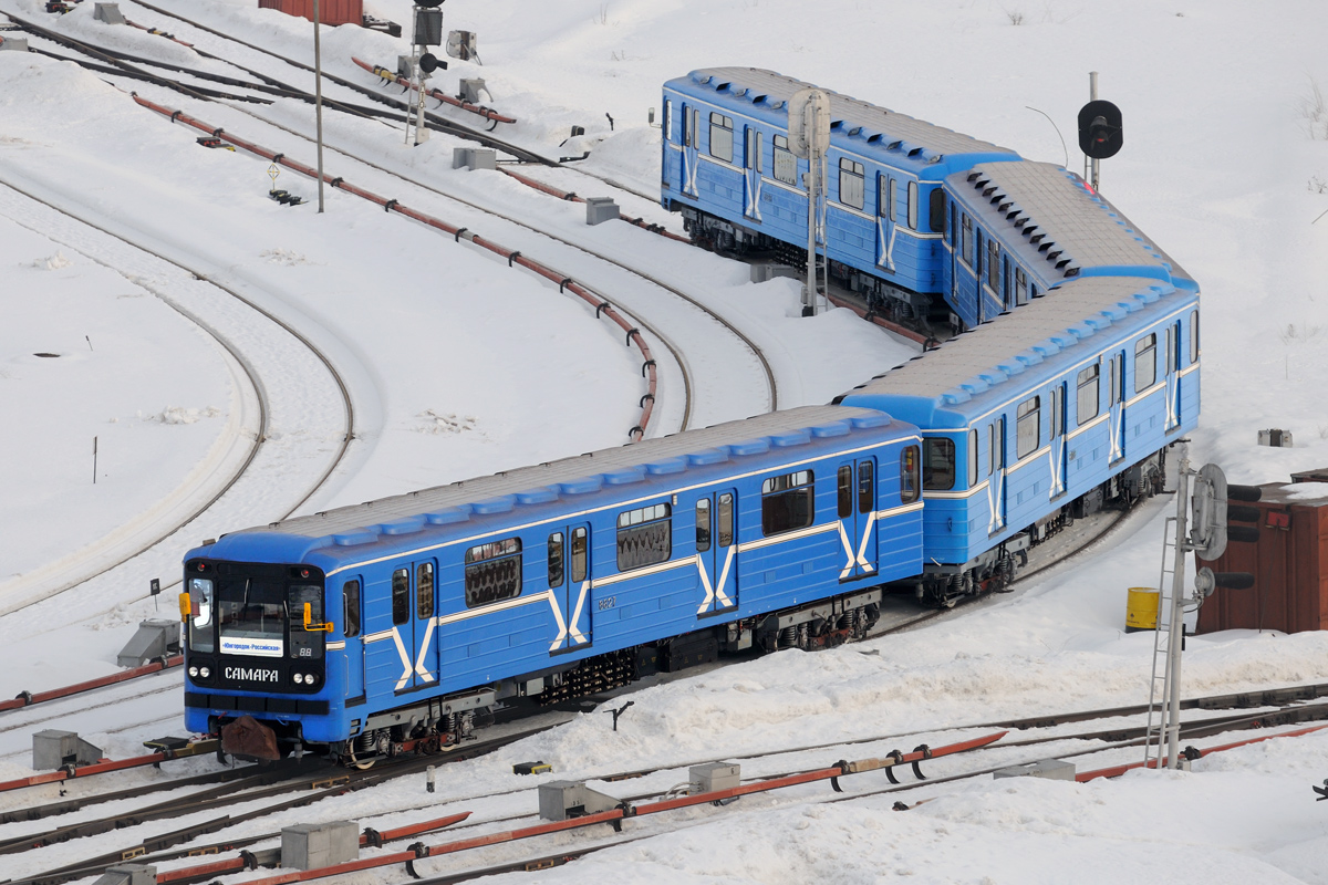 Самара, 81-717 (ЛВЗ) № 8827