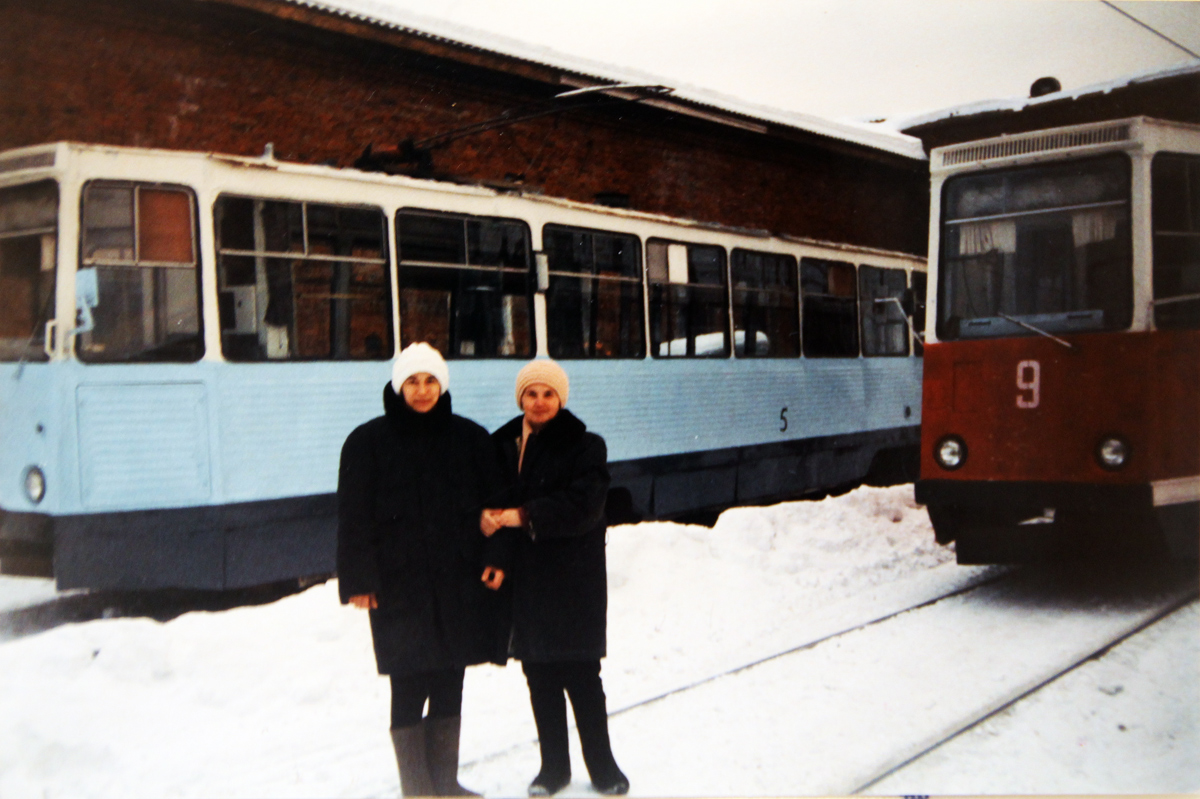 Волчанск, 71-605 (КТМ-5М3) № 5; Волчанск, 71-605 (КТМ-5М3) № 9; Волчанск — Трамвайное депо и кольцо "Волчанка"
