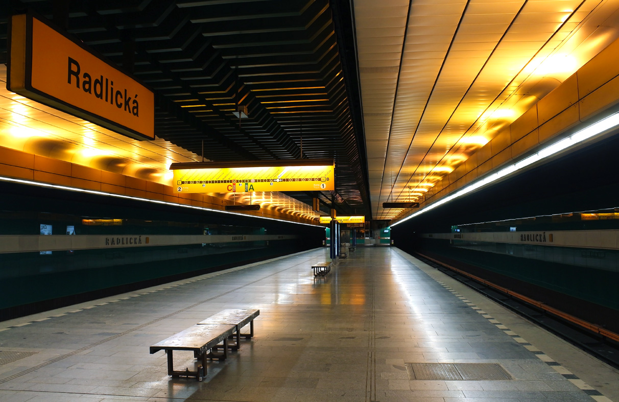 Прага — Метрополитен: линия B