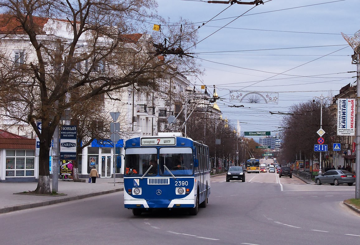 Севастополь, ЗиУ-682Г [Г00] № 2390