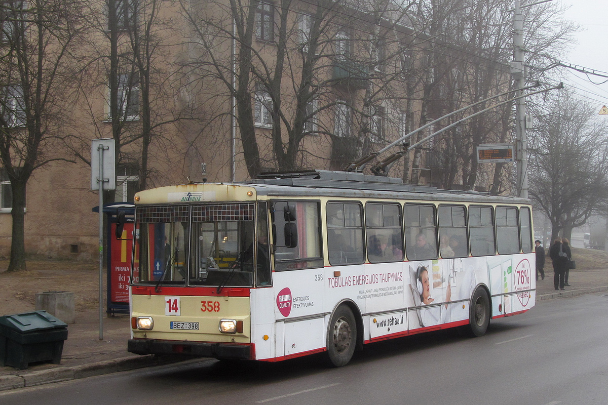 Каунас, Škoda 14Tr02 № 358