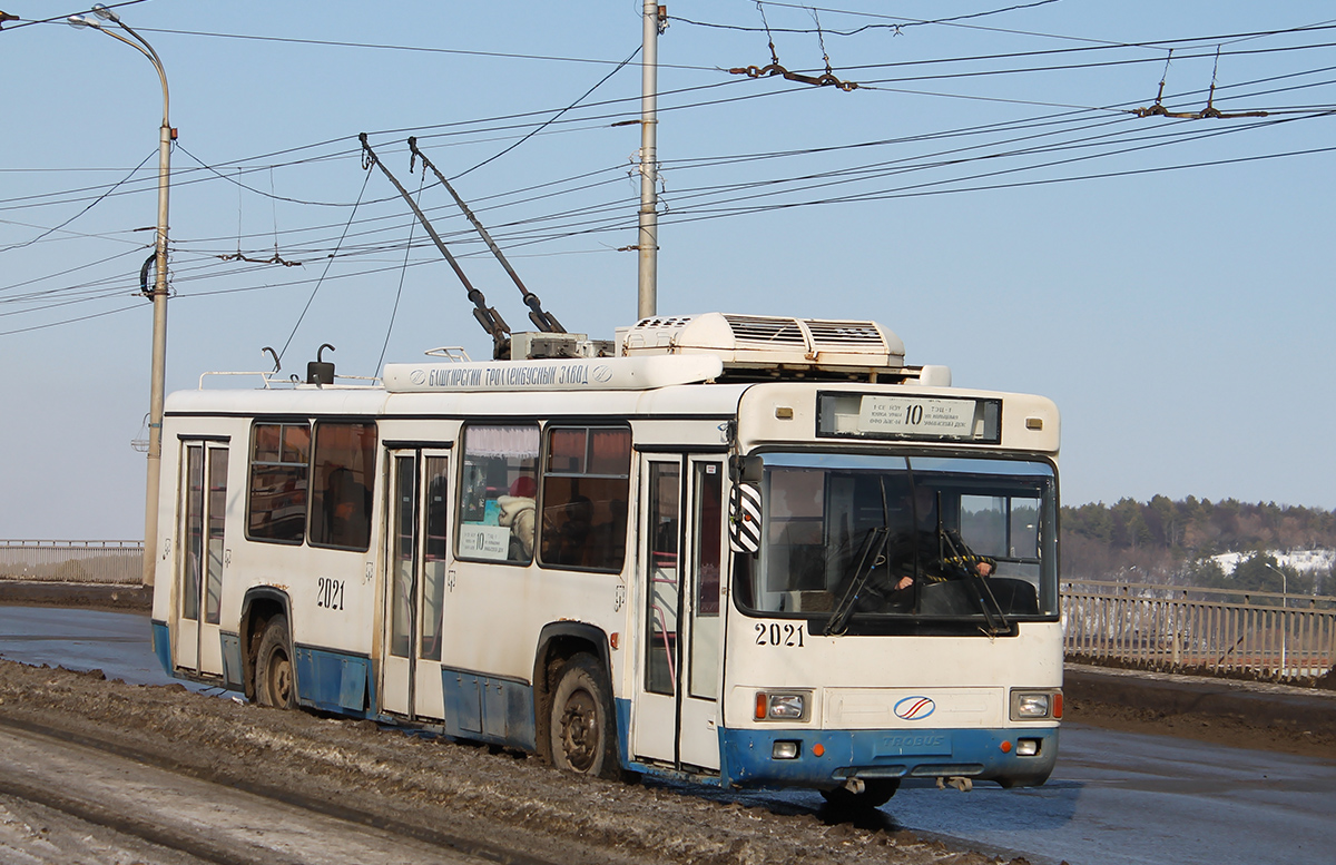 Уфа, БТЗ-52761Т № 2021
