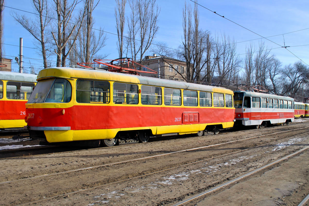 Волгоград, Tatra T3SU (двухдверная) № 2637; Волгоград, Tatra T3SU мод. ВЗСМ № 2661