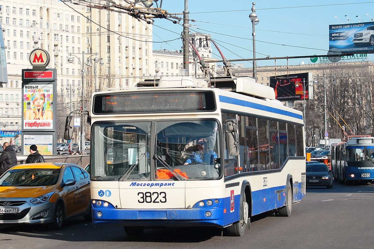 Москва, СВАРЗ-МАЗ-6235.00 № 3823