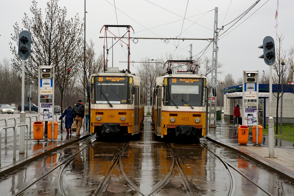 Будапешт, Tatra T5C5 № 4166; Будапешт, Tatra T5C5 № 4023