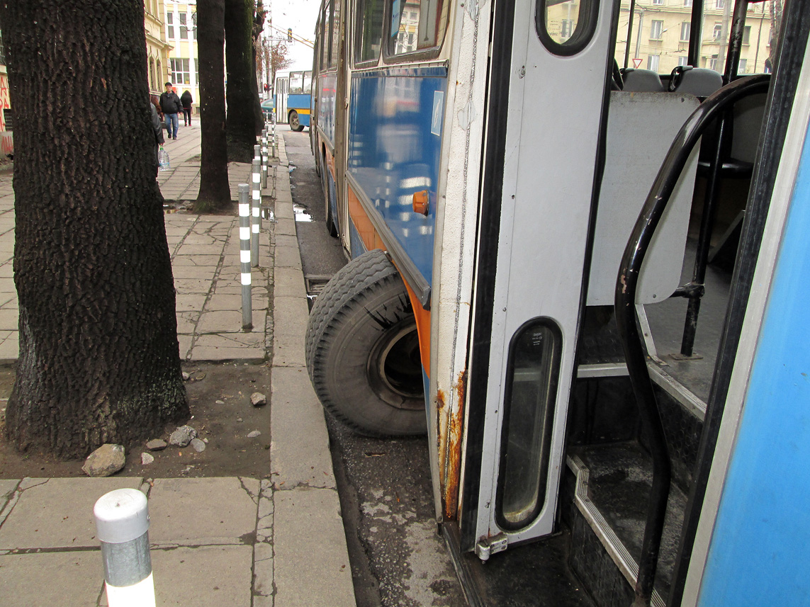 Sofia, Ikarus 280.92 Br. 2702; Sofia — Incidents
