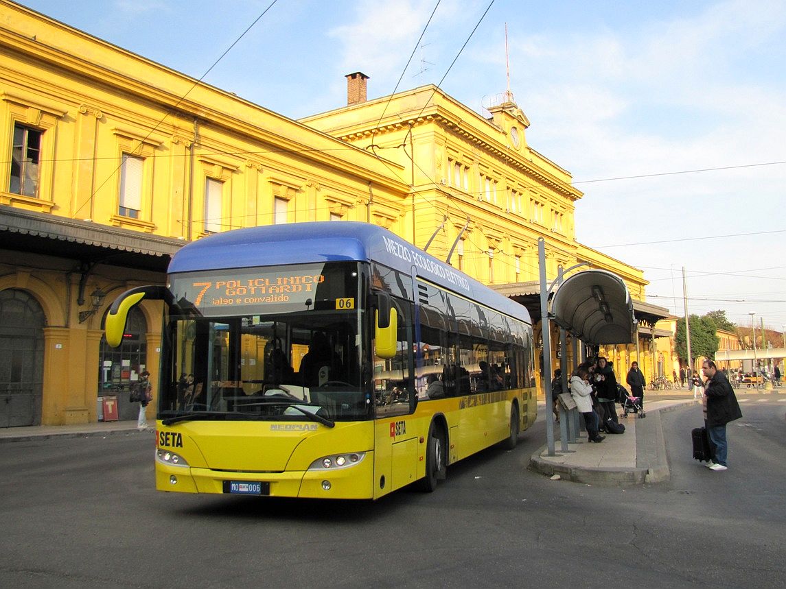 Modena, Neoplan 861 N6216 Electroliner # 06