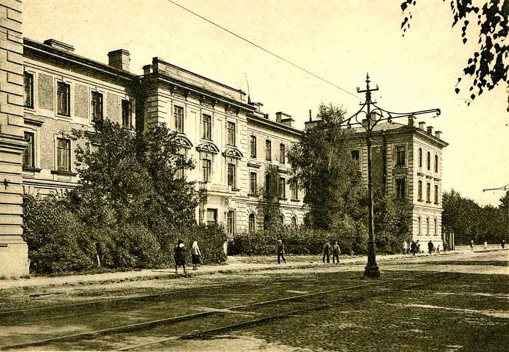 Sankt Petersburg — Historic Photos of Tramway Infrastructure