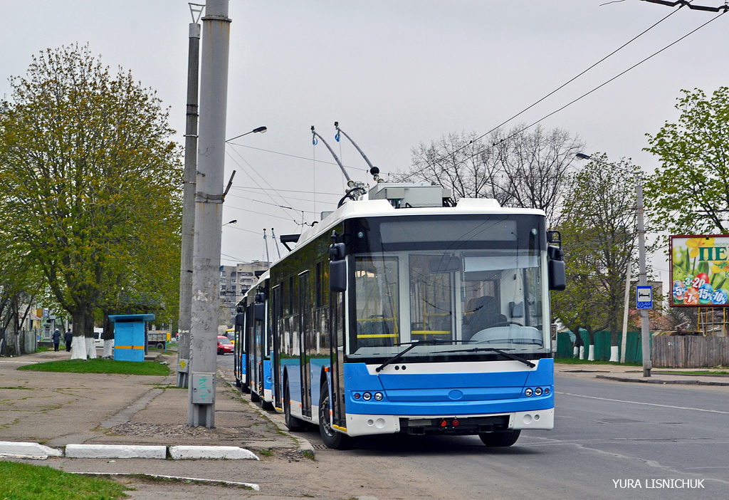 ვინნიცა, Bogdan T70117 № 016; ლუცკი — New Bogdan trolleybuses ვინნიცა, Bogdan T70117 № 016; ლუცკი — New Bogdan trolleybuses