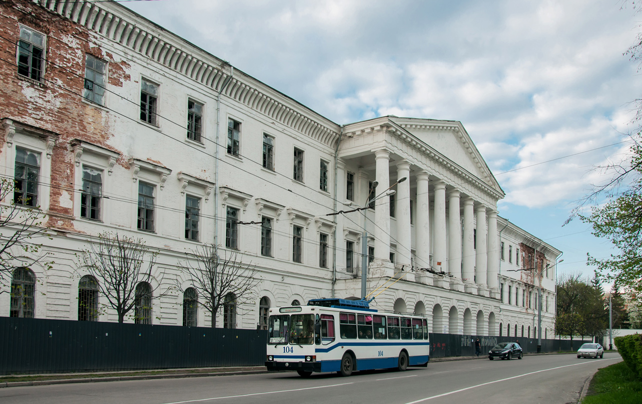Полтава, ЮМЗ Т2 № 104
