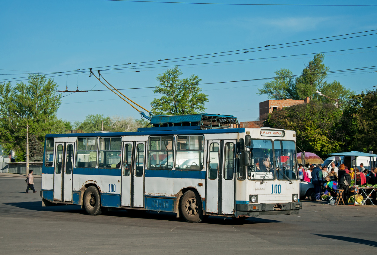 Полтава, ЮМЗ Т2 № 100