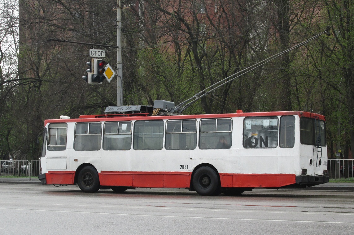 Днепр, ЮМЗ Т1Р (Т2П) № 2081