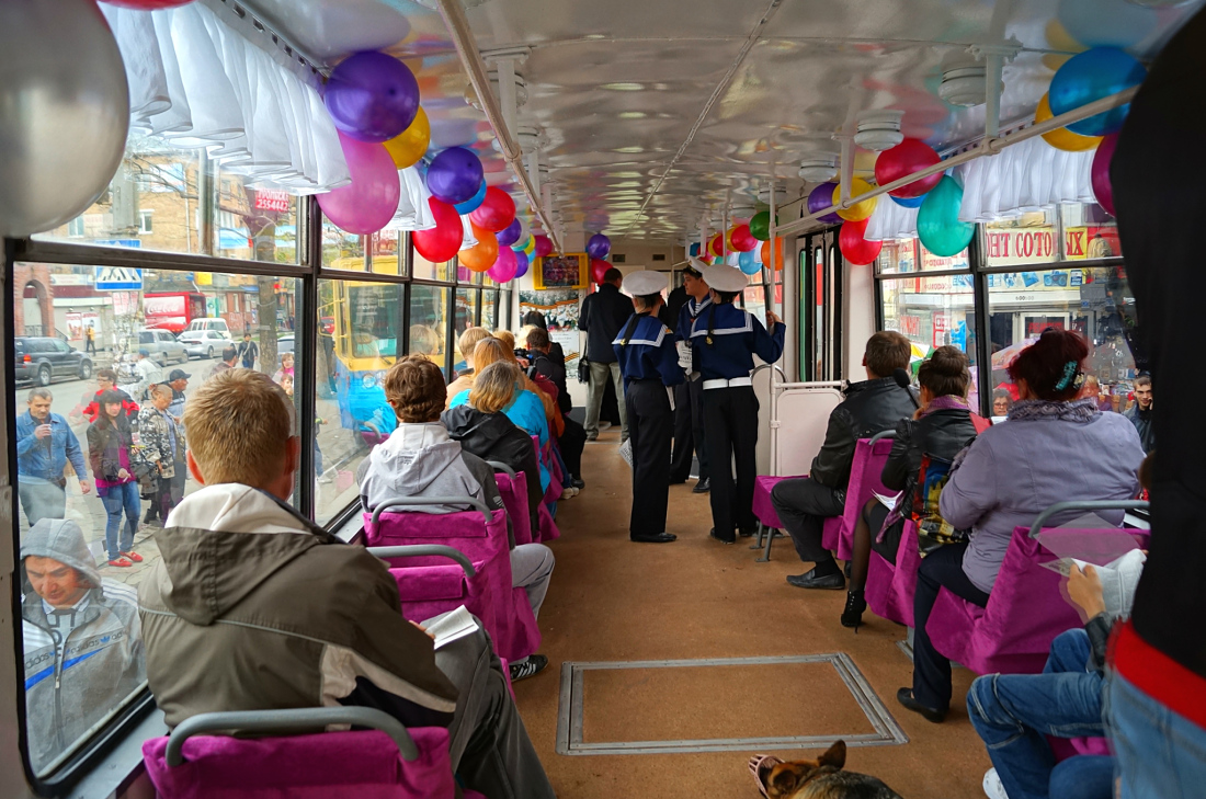 Владивосток, 71-132 (ЛМ-93) № 320; Владивосток — Тематические трамваи