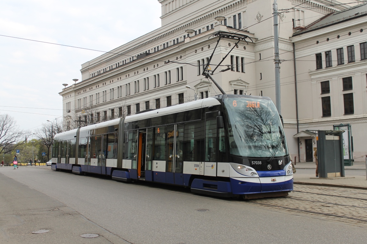 Рига, Škoda 15T ForCity Alfa Riga № 57038