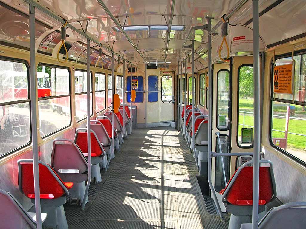 Прага, Tatra T3SUCS № 7077