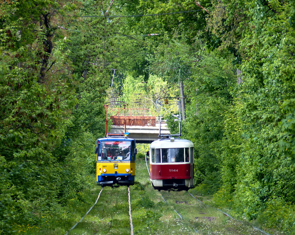 Киев, Tatra T3SU № 5944; Киев, Tatra T6B5SU № 001; Киев — Трамвайные линии: Подольская сеть — север