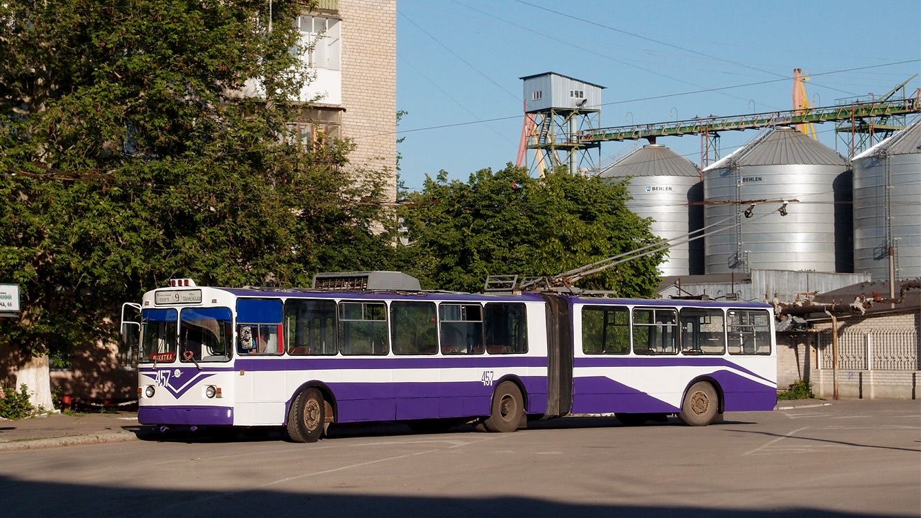 Херсон, ЗиУ-683В01 № 457