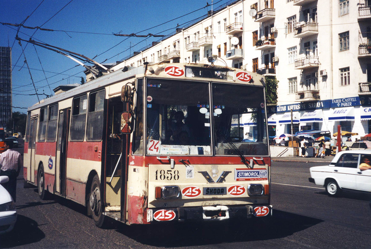 Баку, Škoda 14Tr11/6 № 858; Баку — Сентябрь 1999