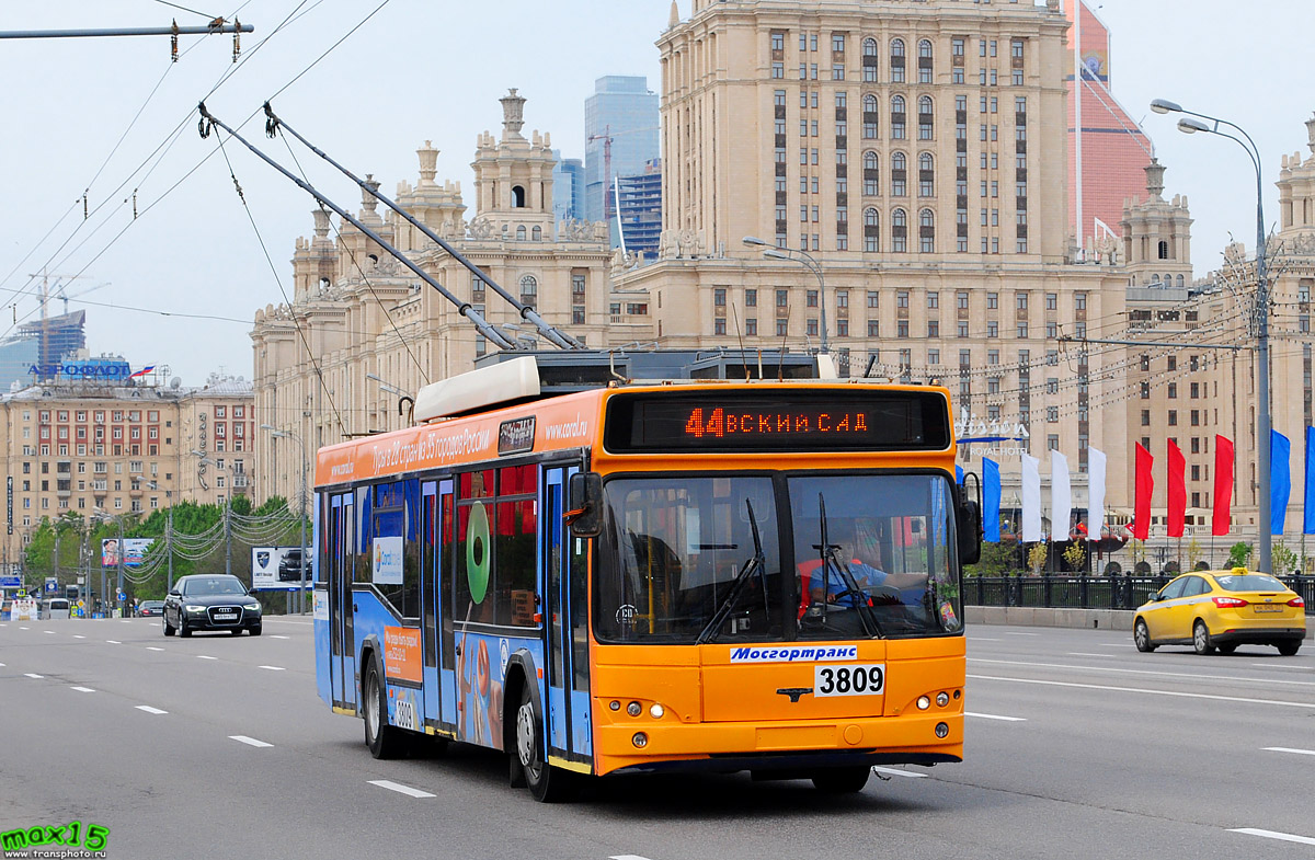 Москва, СВАРЗ-МАЗ-6235.00 № 3809