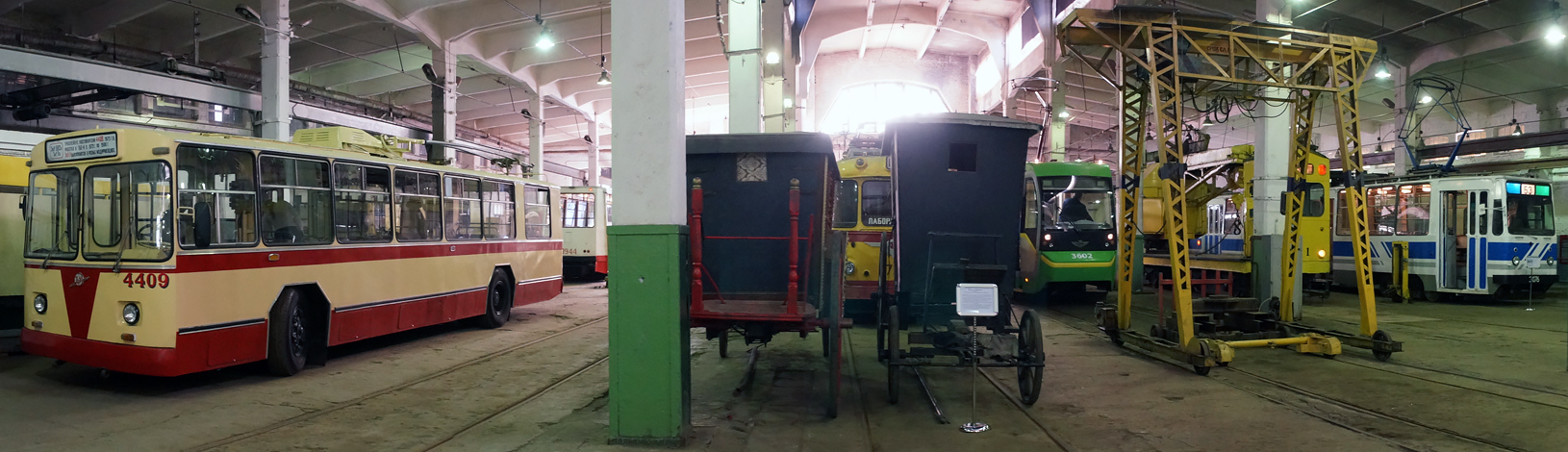 Санкт-Петербург, ЗиУ-682Б № 4409; Санкт-Петербург — Экспозиционно-выставочный комплекс ГЭТ (ранее Музей ГЭТ)