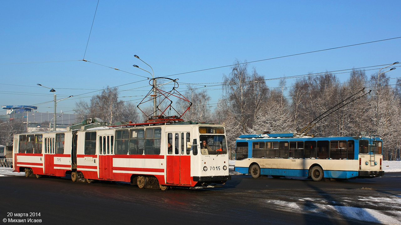 Санкт-Петербург, ЛВС-86К № 7015; Санкт-Петербург, ПТЗ-5283 № 1686