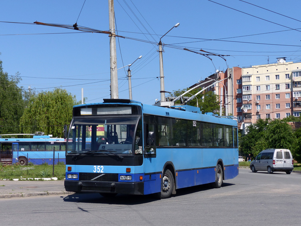 Чернивци, Den Oudsten B88 № 352