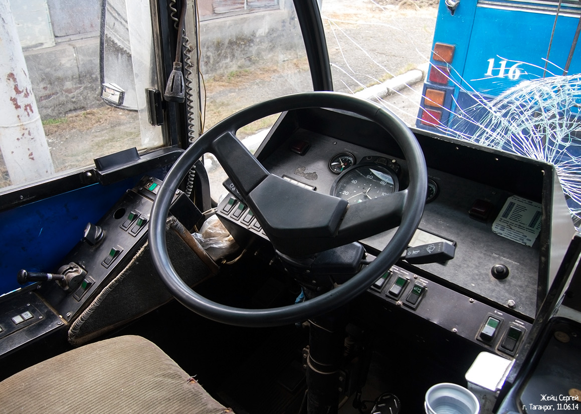 Таганрог, DAF Den Oudsten B79T-KM560 / Kiepe № 112