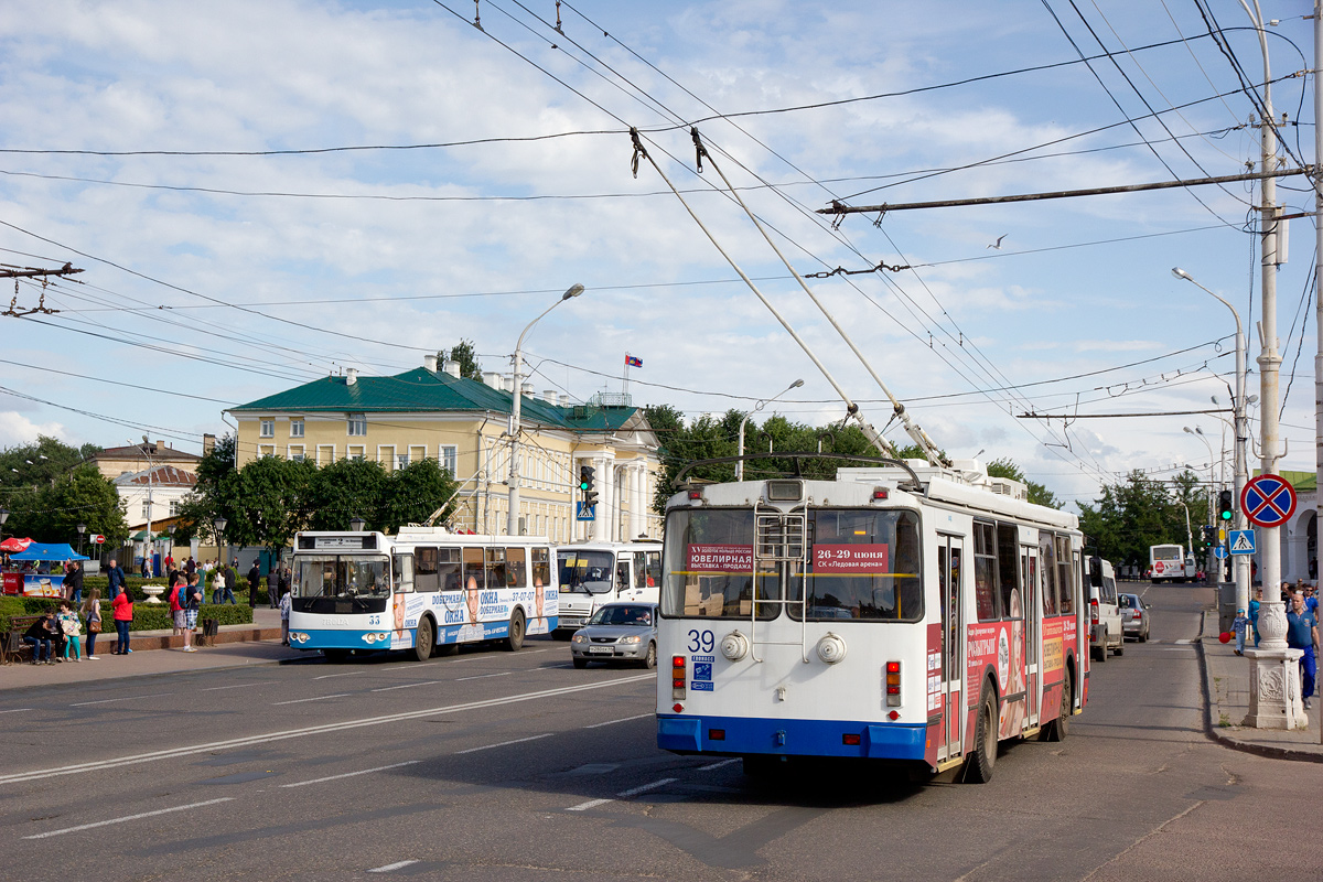 Kosztroma, ZiU-682G-016 (018) (mod. 2009) — 33; Kosztroma, ZiU-682G-012.02 (mod. 2013) — 39