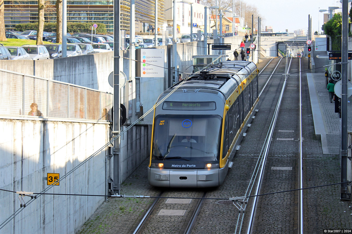 Порту, Bombardier Eurotram (Flexity Outlook) № MP001