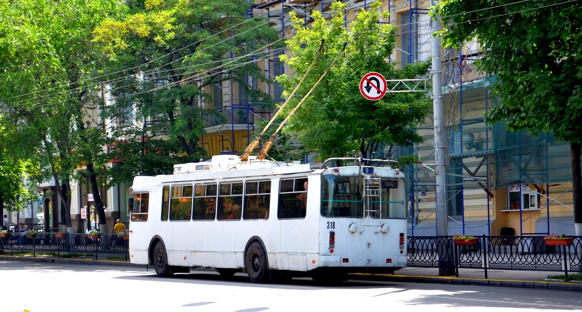 Ростов-на-Дону, ЗиУ-682Г-016.02 (с широкой 1-й дверью) № 318