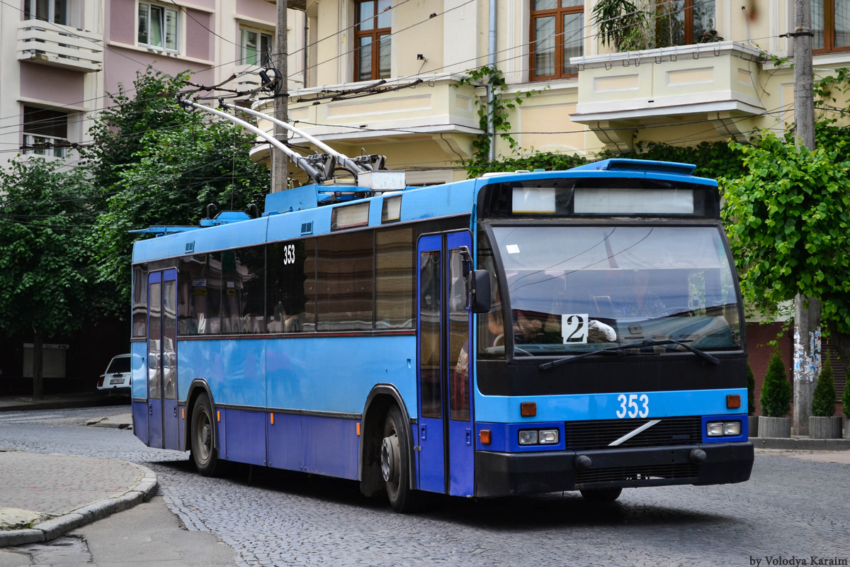 Černivci, Den Oudsten B88 Br. 353