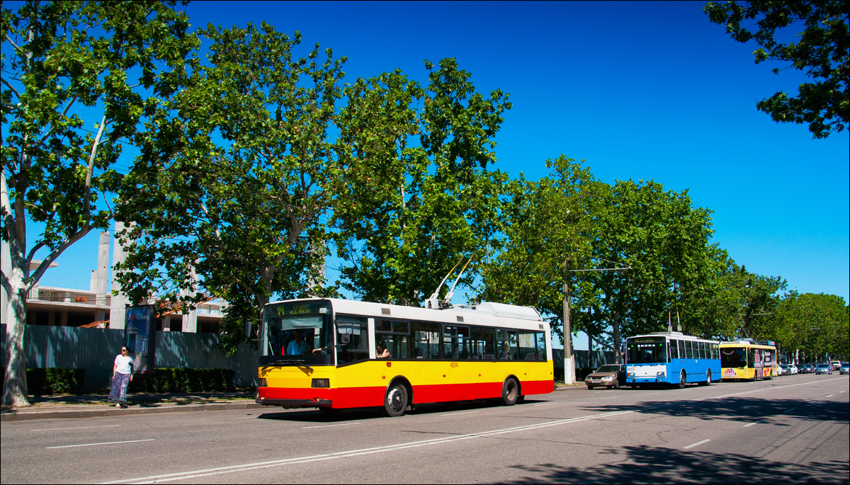 Odesa, Škoda 21Tr # 4014; Odesa, Škoda 14Tr17/6M # 4001