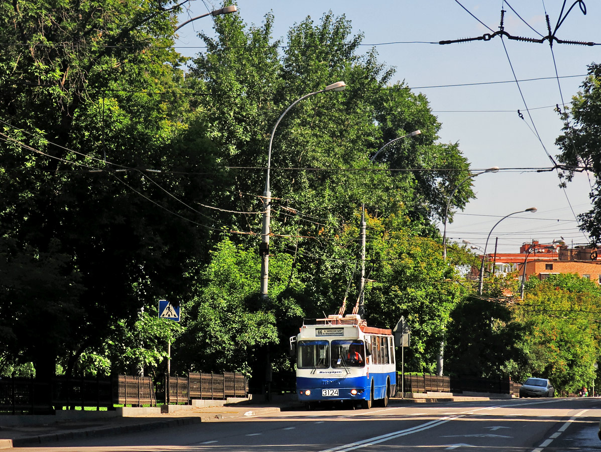 Москва, ЗиУ-682Г-016.02 (с широкой 1-й дверью) № 3124