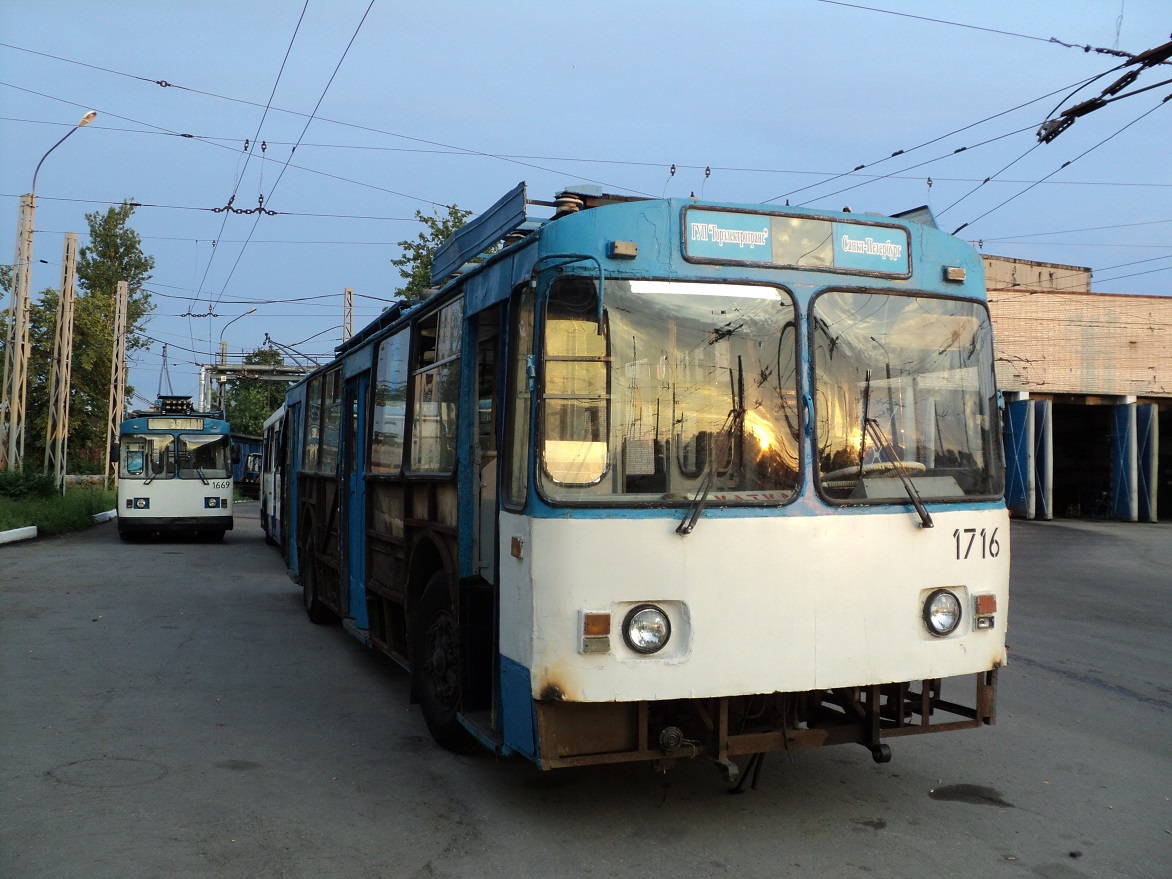 Санкт-Петербург, ЗиУ-682В-012 [В0А] № 1716