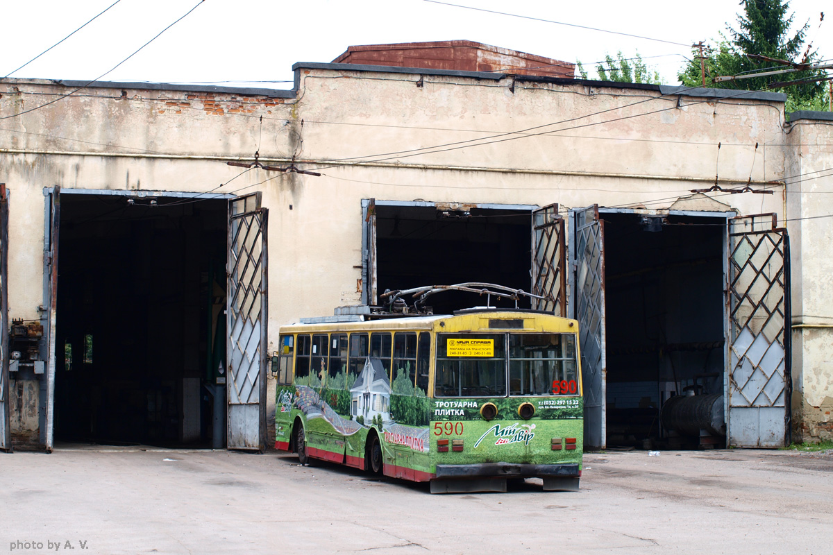 Львов, Škoda 14Tr11/6 № 590