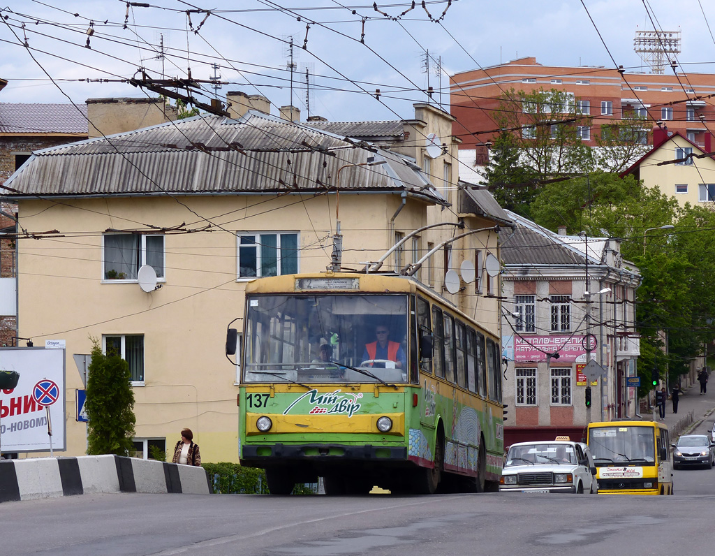 Тернополь, Škoda 14Tr01 № 137