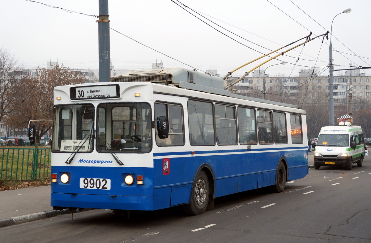 Moskwa, ZiU-682GM1 (with double first door) Nr 9902