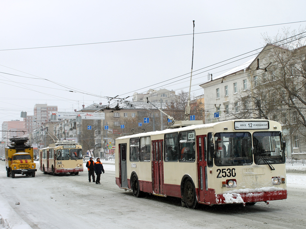 Челябинск, ЗиУ-682Г-012 [Г0А] № 2530; Челябинск — Снегопад 25 апреля 2014 года и устранение его последствий