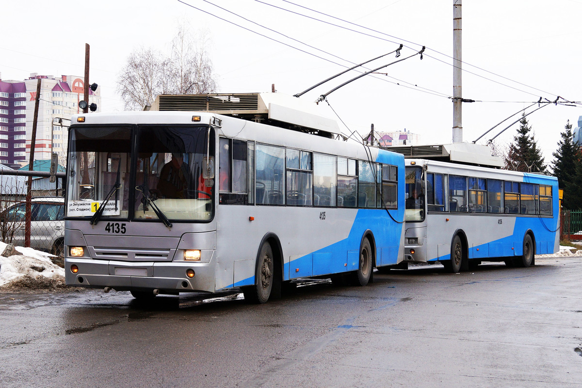 Барнаул, СТ-6217М № 4135