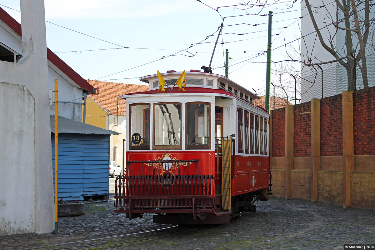 Лиссабонская агломерация, Двухосный моторный St. Louis № 2; Лиссабонская агломерация — Трамваи: Museu da Carris; Лиссабонская агломерация — Трамваи: Депо Санту-Амару