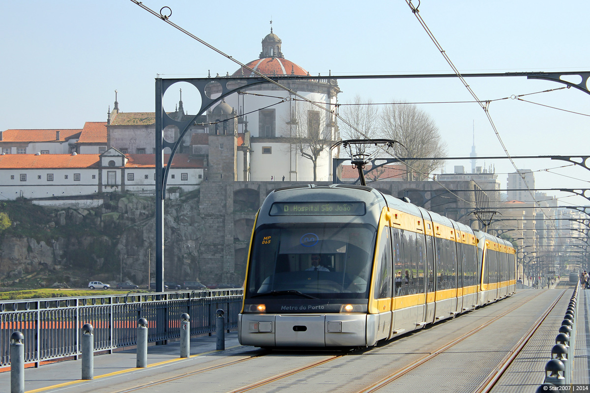 Porto, Bombardier Eurotram (Flexity Outlook) Br. MP065