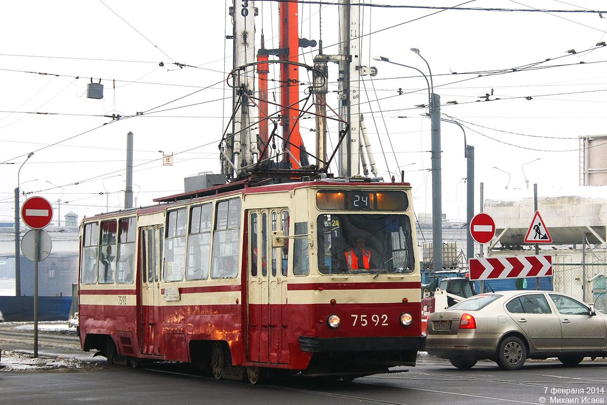 Sankt Petersburg, LM-68M Nr. 7592