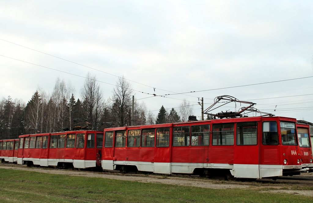 Новополоцк, 71-605 (КТМ-5М3) № 042; Новополоцк, 71-605 (КТМ-5М3) № 044